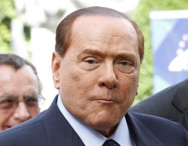 O ex-premiê italiano Silvio Berlusconi em Bruxelas, na Bélgica, em 28 de junho(Imagem:Reprodução)